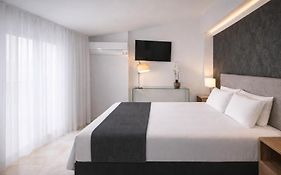 Hostal Apartamentos Abril